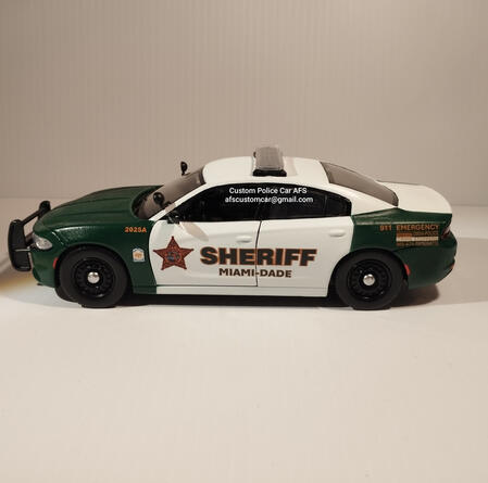 1:24 Model Car