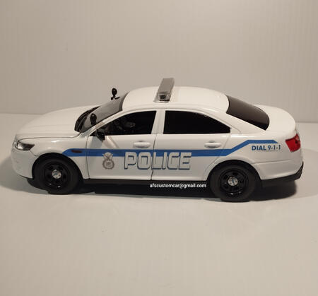 1:24 Model Car